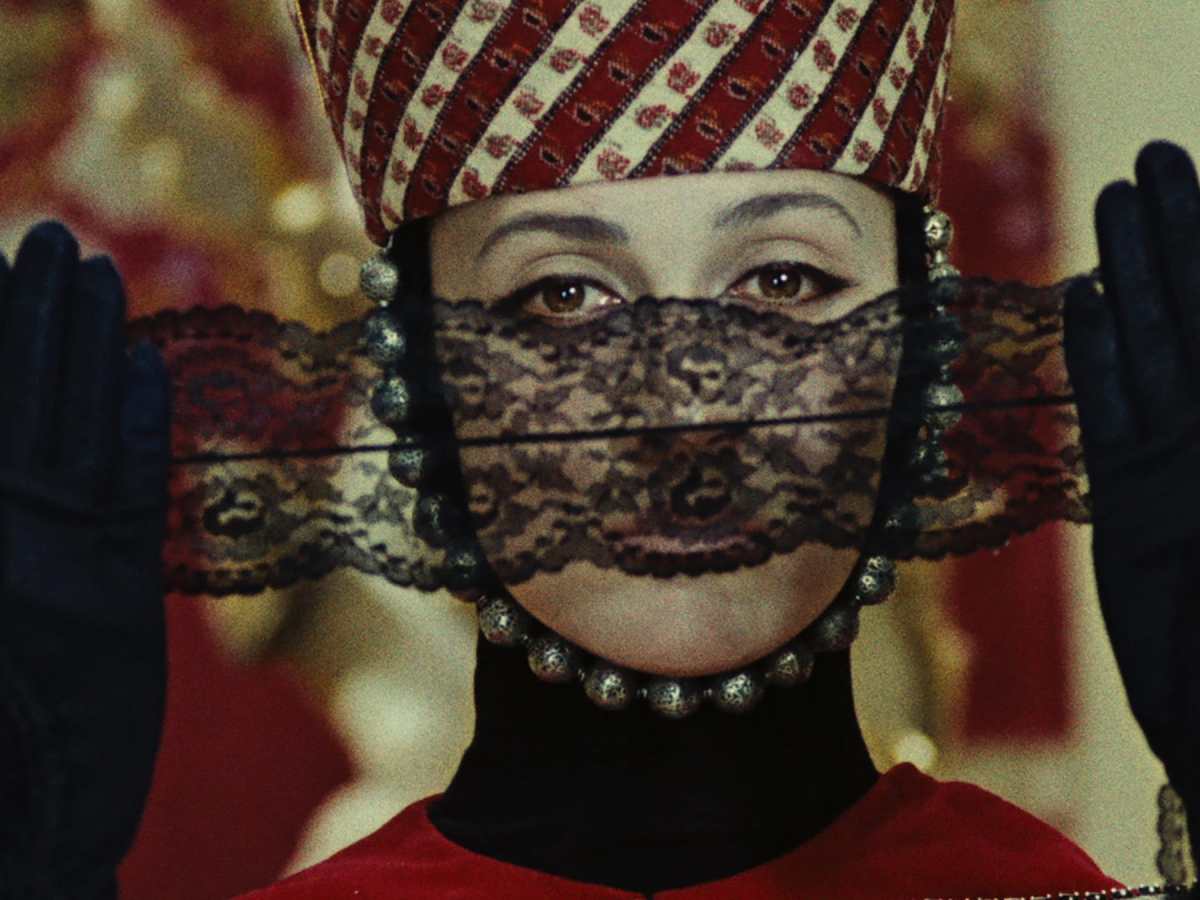 Parajanov’s The Colour of Pomegranates: a convergence of language, thread, and&nbsp;history
