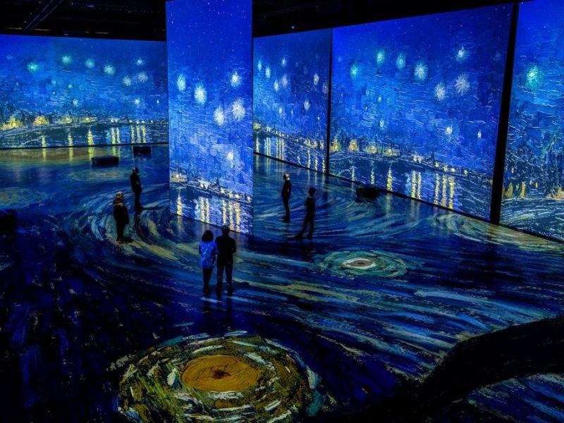 On ‘Immersive Exhibitions’ and Being&nbsp;Present